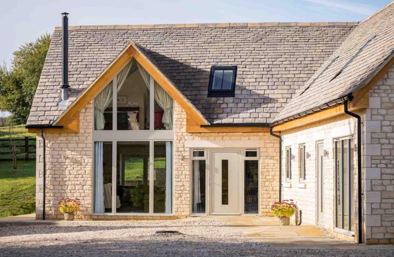 Flynn'S Barn Villa Aylworth Exterior foto