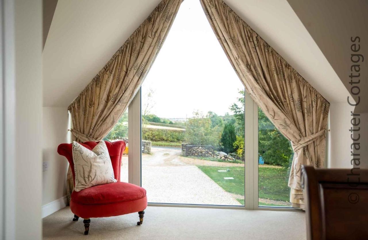 Flynn'S Barn Villa Aylworth Exterior foto